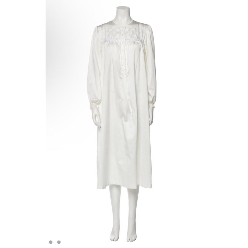 OSCAR DE LA RENTA NEW WITH TAGS EMBROIDERED LONG SLEEVE NIGHT GOWN WOMEN SZ S/M